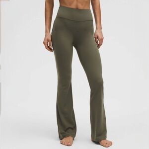 2022 Lululemon | Groove Pant Flare Super High-Rise *Nulu Size 10